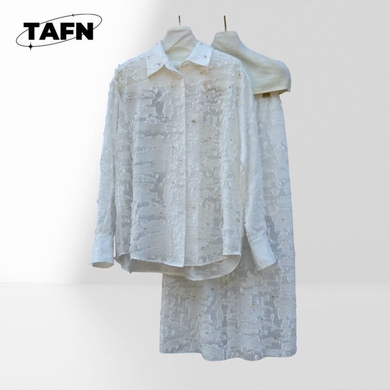 Ladies Modern Two Piece Dress  - đánh giá và giá Women Formal Wear Outfits