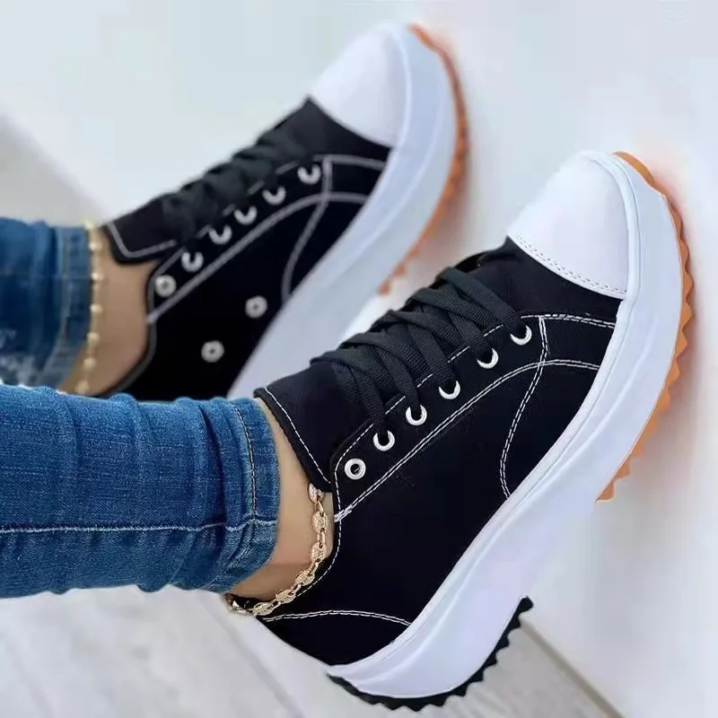 Women's Graphic Canvas Sneaker - đánh giá và giá Vans Shoes Old Skool