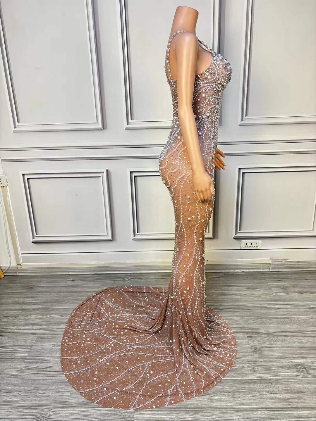 Luxury Pearl Mesh Bodycon Maxi - đánh giá và giá Women Formal Wear Photoshoot