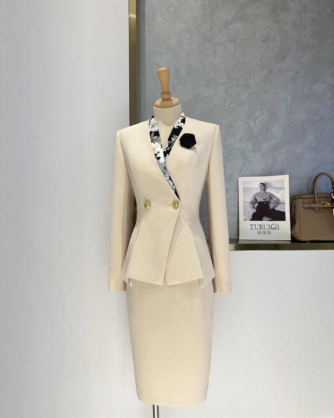 Elegant Peplum Women Suit Set  - đánh giá và giá Women Formal Wear For Conference